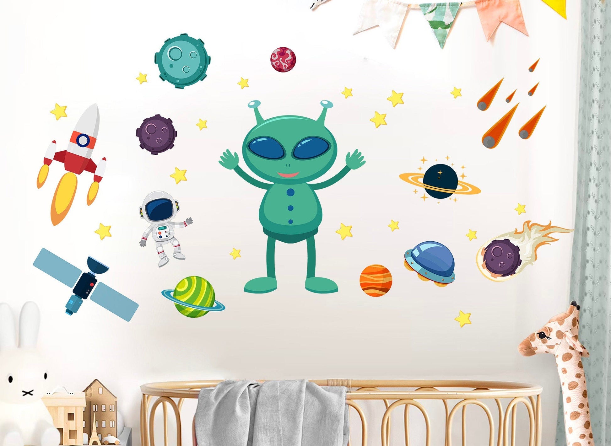 Alien Adventure Wall Decals: Astronauts, Planets, Rockets, UFOs, Satellites, Comets - BR078